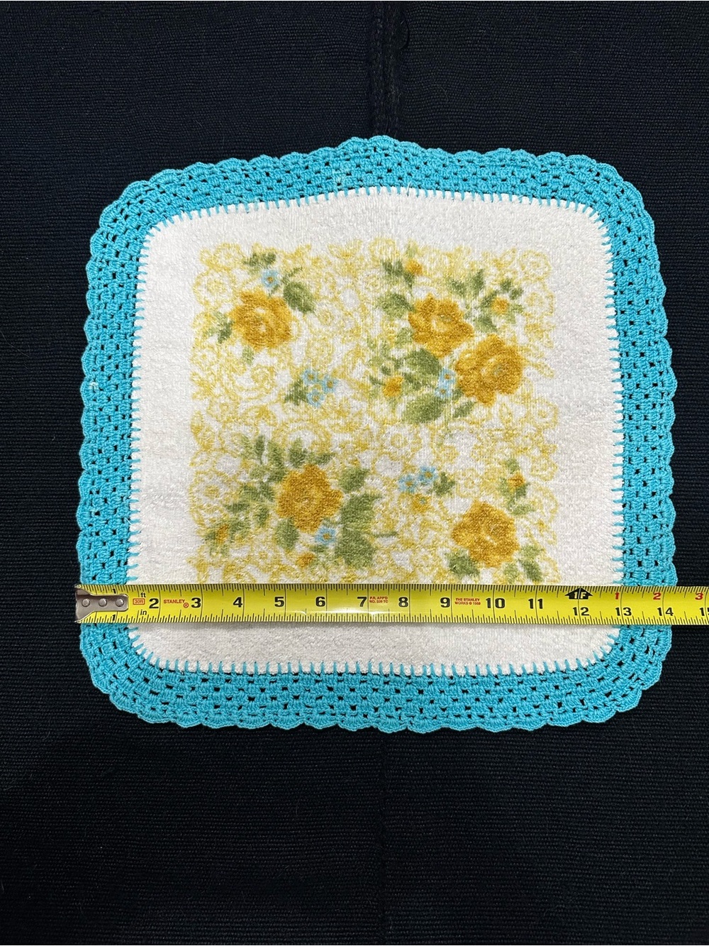 Fine Fashion VINTAGE Handtowel 14.25 Inch Square with Aqua Embroidered Frame